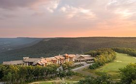 Cloudland At Mclemore Resort Lookout Mountain, Curio By Hilton
